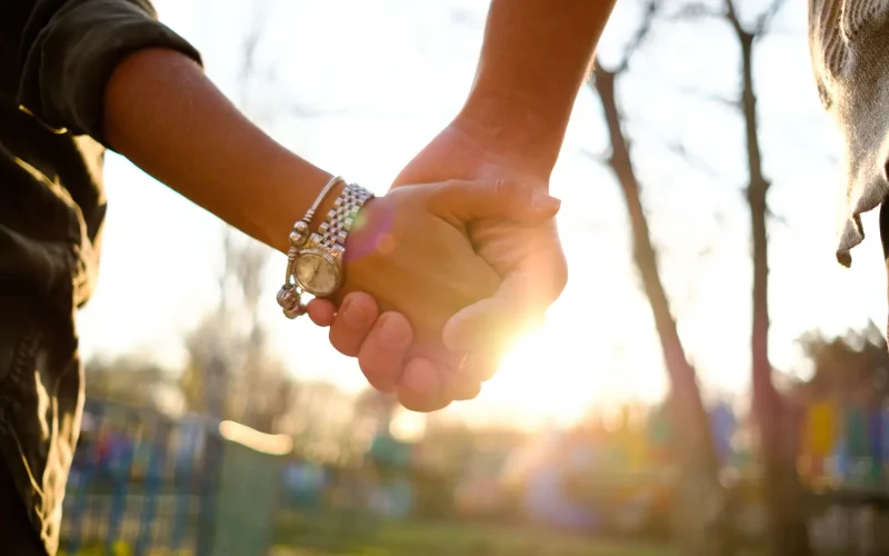 romantic-hands-held-at-sunset-time-of-day-2026-01-05-22-52-26-utc